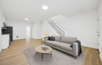 176 W HANSBERRY ST