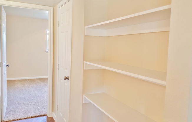 2/1 Built in Bookshelves