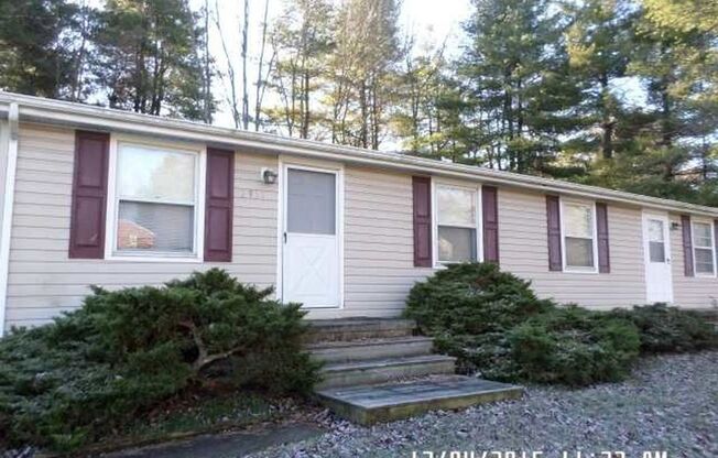 2 Bedroom 1 bath Duplex