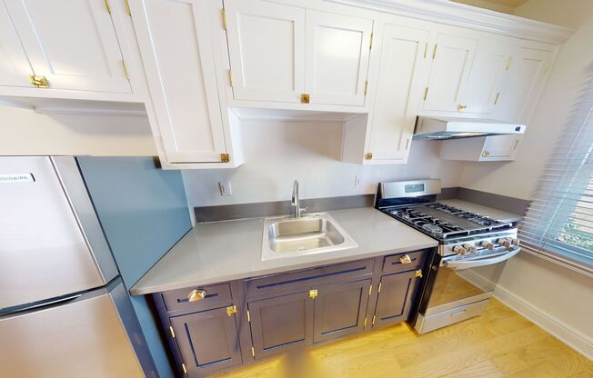 Studio, 1 bath, 450 sqft, $1,495, Unit 404