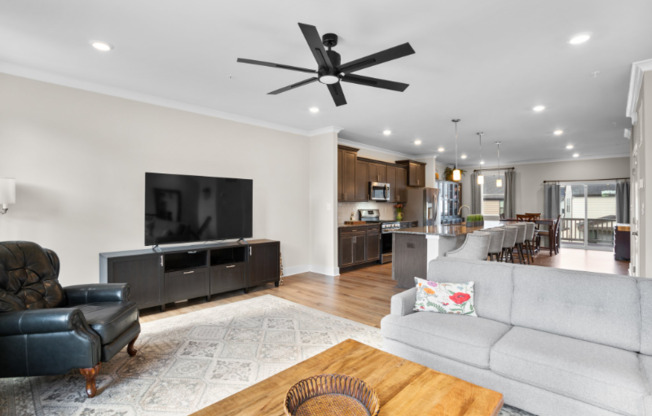 7606 QUARTZITE LN