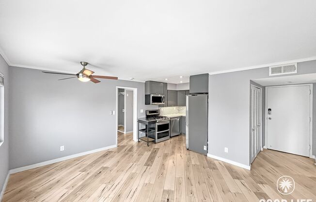 Beautiful 2BD/2BA W/ Reserved Parking and In-Unit Laundry in North Park!