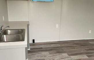 1 bed, 1 bath, $500, Unit 21