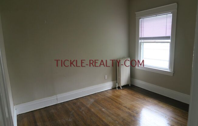 3 beds, 1 bath, $1,395