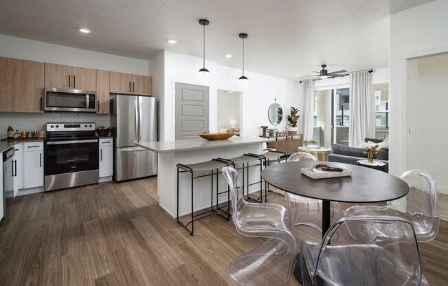 Parc Ridge Kitchen and Dining Area