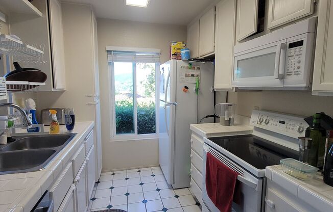 Stylish 2 Bed / 2 Bath in Prime San Marcos Location – Resort-Style Amenities!