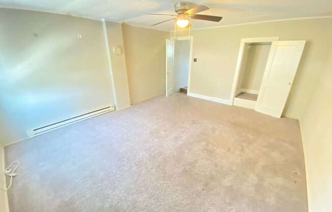 2 beds, 1 bath, $950