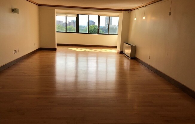 8 Whittier Pl