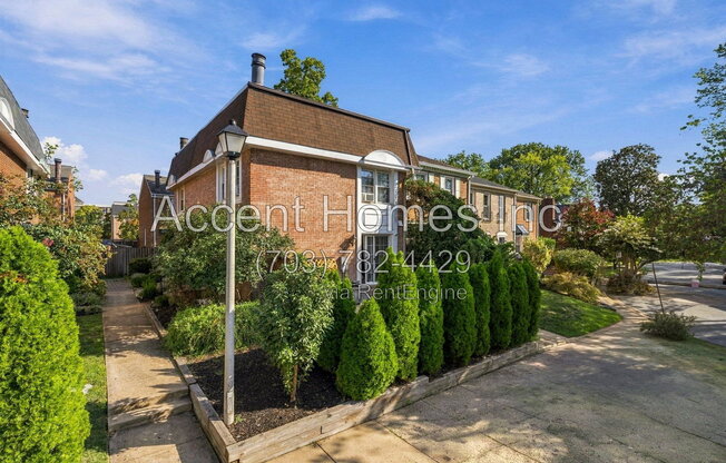 2 beds, 2.5 baths, 1,452 sqft, $3,400