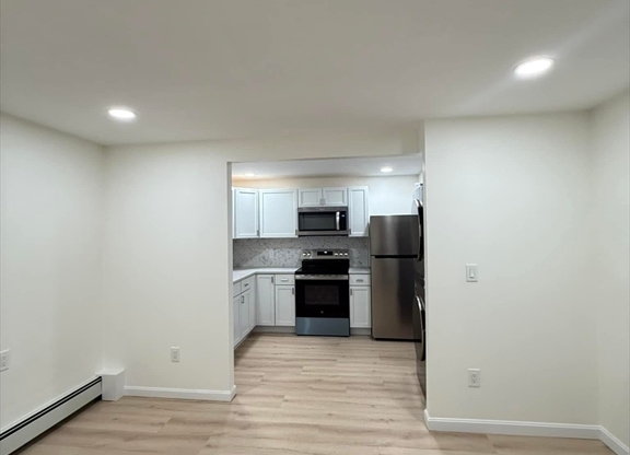 1 bed, 1 bath, 500 sqft, $2,000, Unit 1B