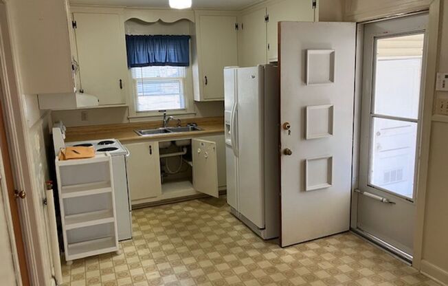 1004 Chickasaw Trail