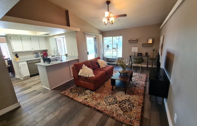 7944 W CHARTER OAK RD