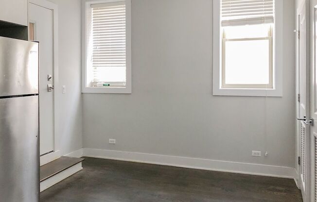 1 bed, 1 bath, 673 sqft, $2,050, Unit 3915-GS