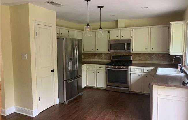 Oak Forest Charm Three Bedroom/2 Bath Available