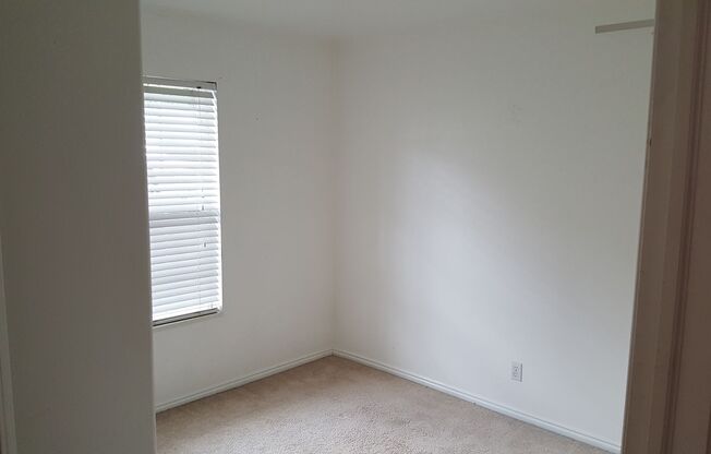 2 bed/1 bath Apt. in Provo