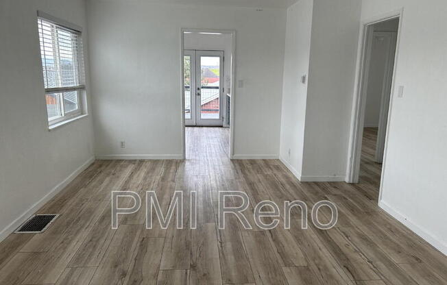251 E ARROYO ST