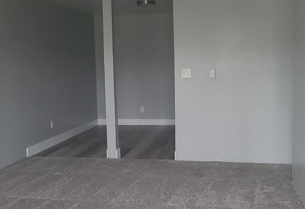 2 beds, 1 bath, 695 sqft, $1,230, Unit 505 Q7