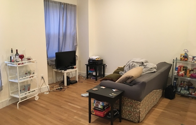 3 beds, 2 baths, 1,500 sqft, $6,500, Unit 1