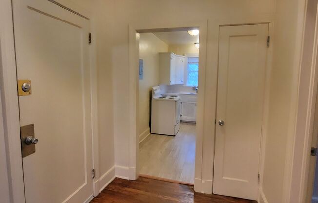 1 bed, 1 bath, $1,095