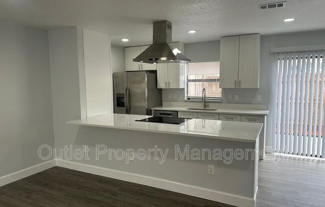 6291 Arlington Court Unit #215