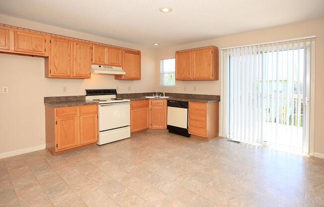 Home - Summerhill & Hickory Manor - Lenexa, KS