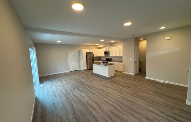 Brand New 4 Bed / 2.5 Bath Duplex! $250 Amazon Gift Card! *FIRST MONTH'S RENT IS FREE!*