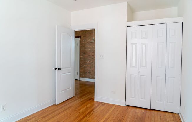 2 beds, 1 bath, 650 sqft, $1,825, Unit 4730-1B