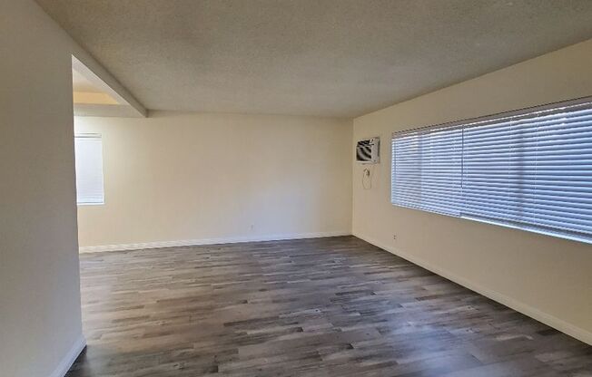 2 beds, 1 bath, $2,650, Unit 633-C