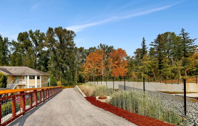 1 bed, 1 bath, 647 sqft, $1,660, Unit 216