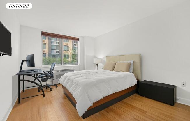 1 bed, 1 bath, 832 sqft, $4,995, Unit 2FS