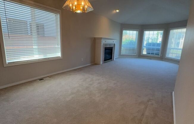 Three Bedroom, Two Bath in the Vineyards Neighborhood