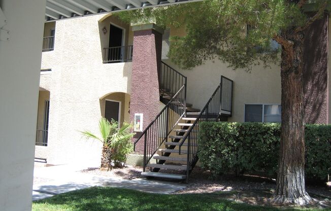 NICE CONDO, 3 BEDROOMS, 2 FULL BATHS, NEW CARPET, NEW PAINT, COMMUNITY POOLS, GATED