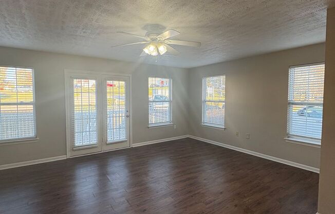 Studio, 1 bath, 600 sqft, $615, Unit 2706-05