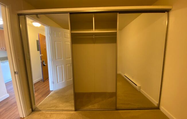 2 beds, 1 bath, 675 sqft, $2,595, Unit 402