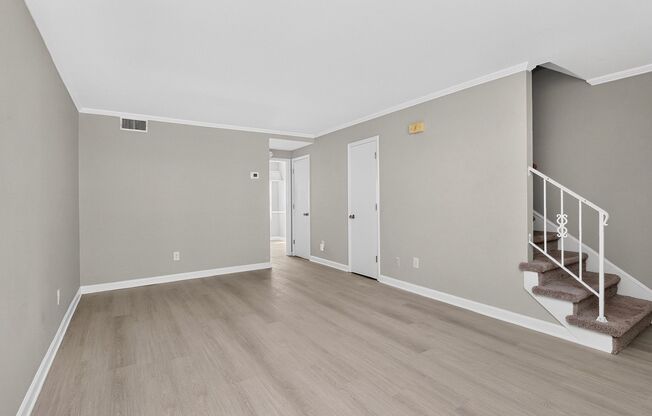 Beautiful Two Bedroom Condo in Ashbrook Community!