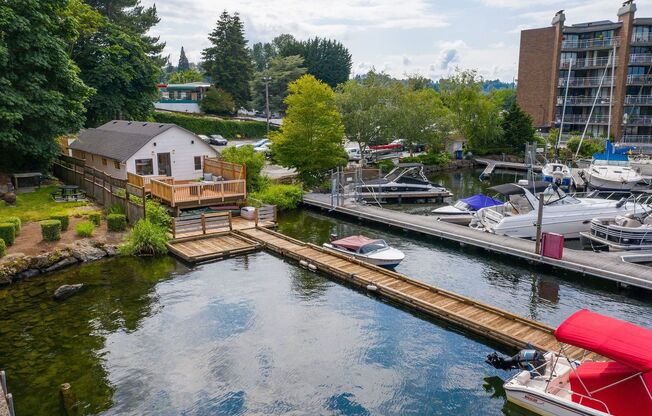 Waterfront 9508