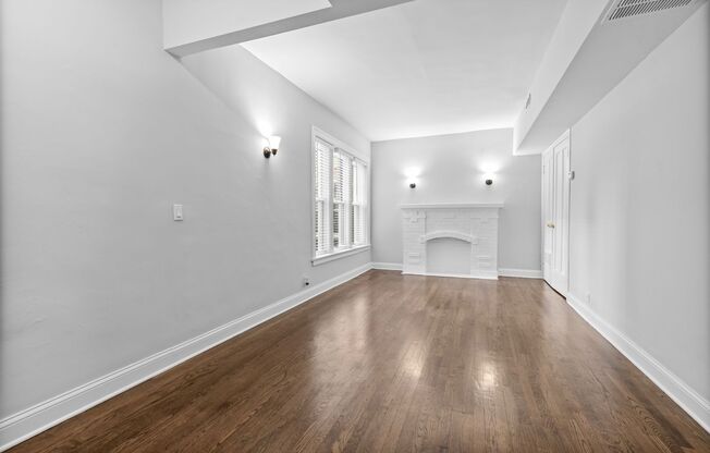 2 beds, 1 bath, 569 sqft, $2,150, Unit 1106-1st Floor