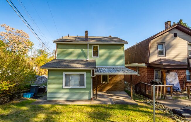 AVAILABLE SEPT 1ST!! GORGEOUS 3 BEDROOM IN BRENTWOOD!