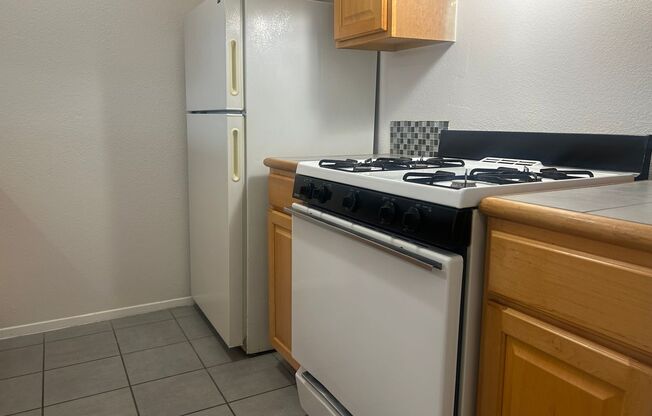 1 bed, 1 bath, 750 sqft, $1,145, Unit ABB-1-303