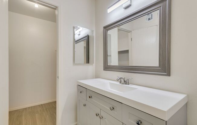 2 beds, 2 baths, 950 sqft, $1,350, Unit 118