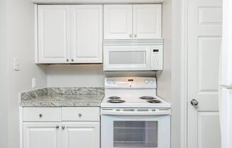 Essex Place Luxury Apartments - Apartments in Tampa, FL