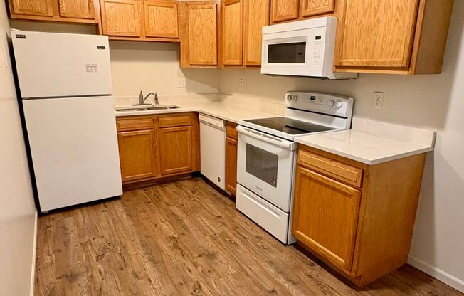 2 beds, 1 bath, 680 sqft, $875, Unit 1012A