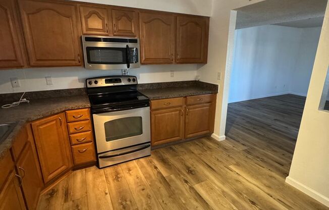 Charming 3 bedroom 2.bath with yard