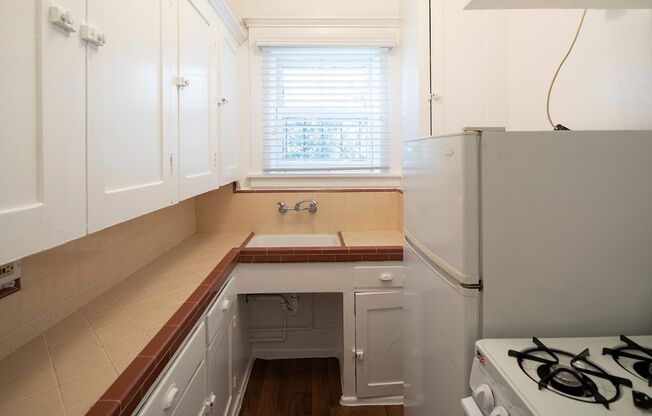 Studio, 1 bath, $1,495, Unit 03