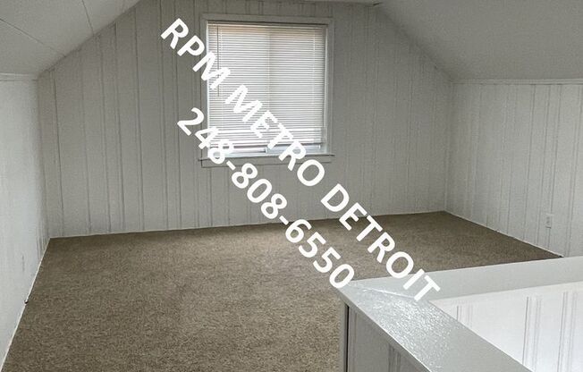 3 beds, 1 bath, $1,295, Unit (NO)