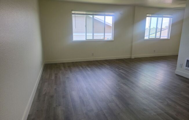 2 beds, 1 bath, 875 sqft, $1,495, Unit 127-66