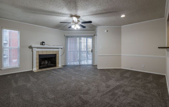 2 beds, 2 baths, 875 sqft, $1,300, Unit 205