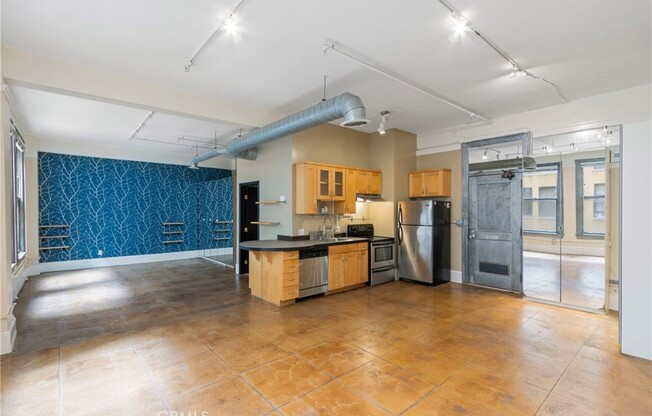 1 bed, 1 bath, 730 sqft, $2,200, Unit 410