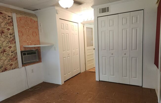 2 beds, 1 bath, $1,799