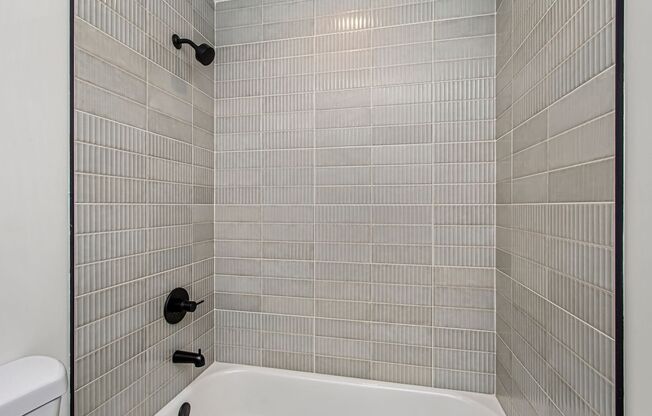 2 beds, 2 baths, 938 sqft, $2,999, Unit 401